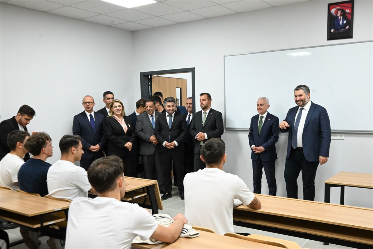 Bakan Yardımcısı İnan ve Vali Turan, Kırklareli OSB’de itfaiye birimini ziyaret etti