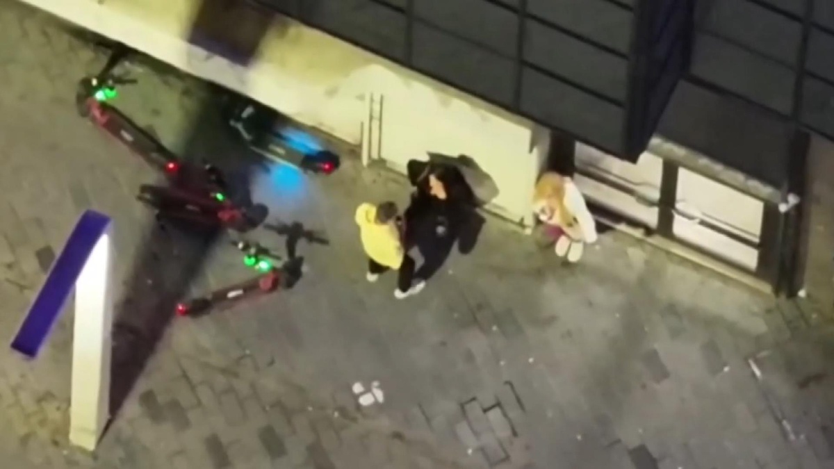 Beyoğlu'nda asayiş denetiminde 17 işletmeye para cezası uygulandı, 2 otel mühürlendi
