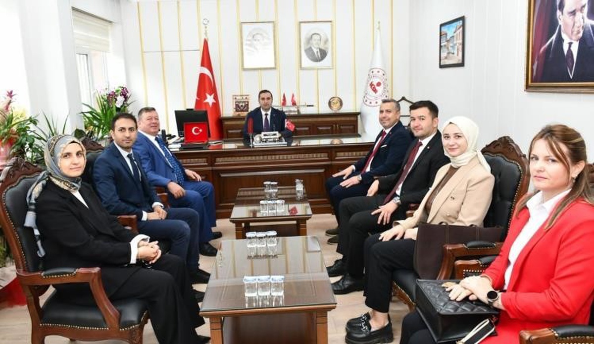 Bilecik Osmaneli Kaymakamı Tahir Yılmaz, eğitim camiasına başarı dileğinde bulundu