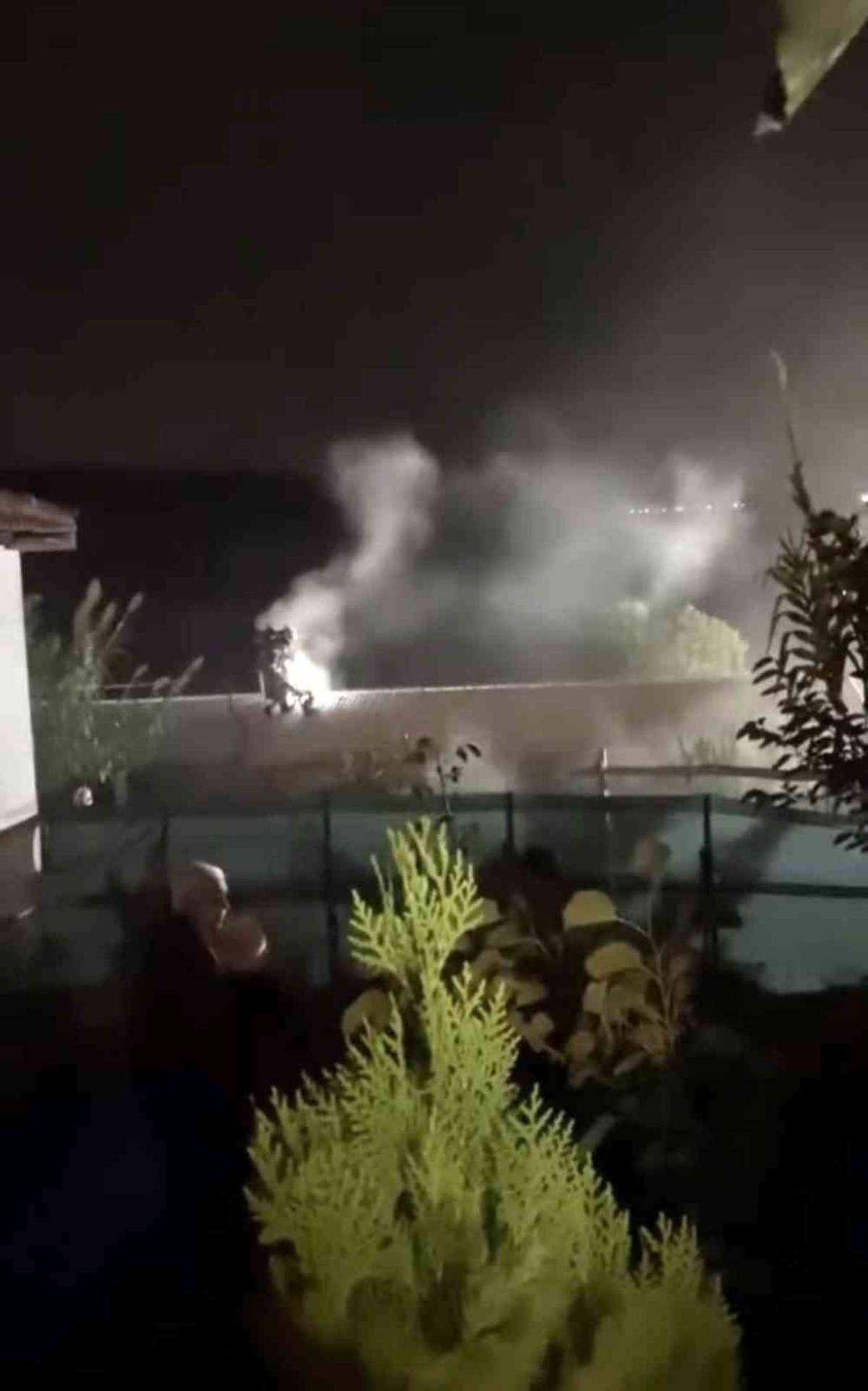 Bursa Karacabey'de damda çıkan yangın itfaiyenin müdahalesiyle söndürüldü