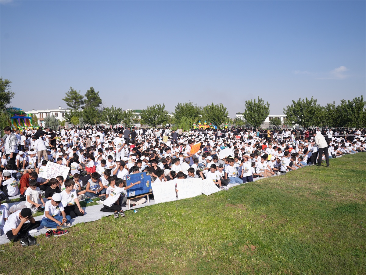 Diyarbakır'da Hayat Namazla Güzeldir etkinliğinin finali 7-12 yaş çocuklarla yapıldı
