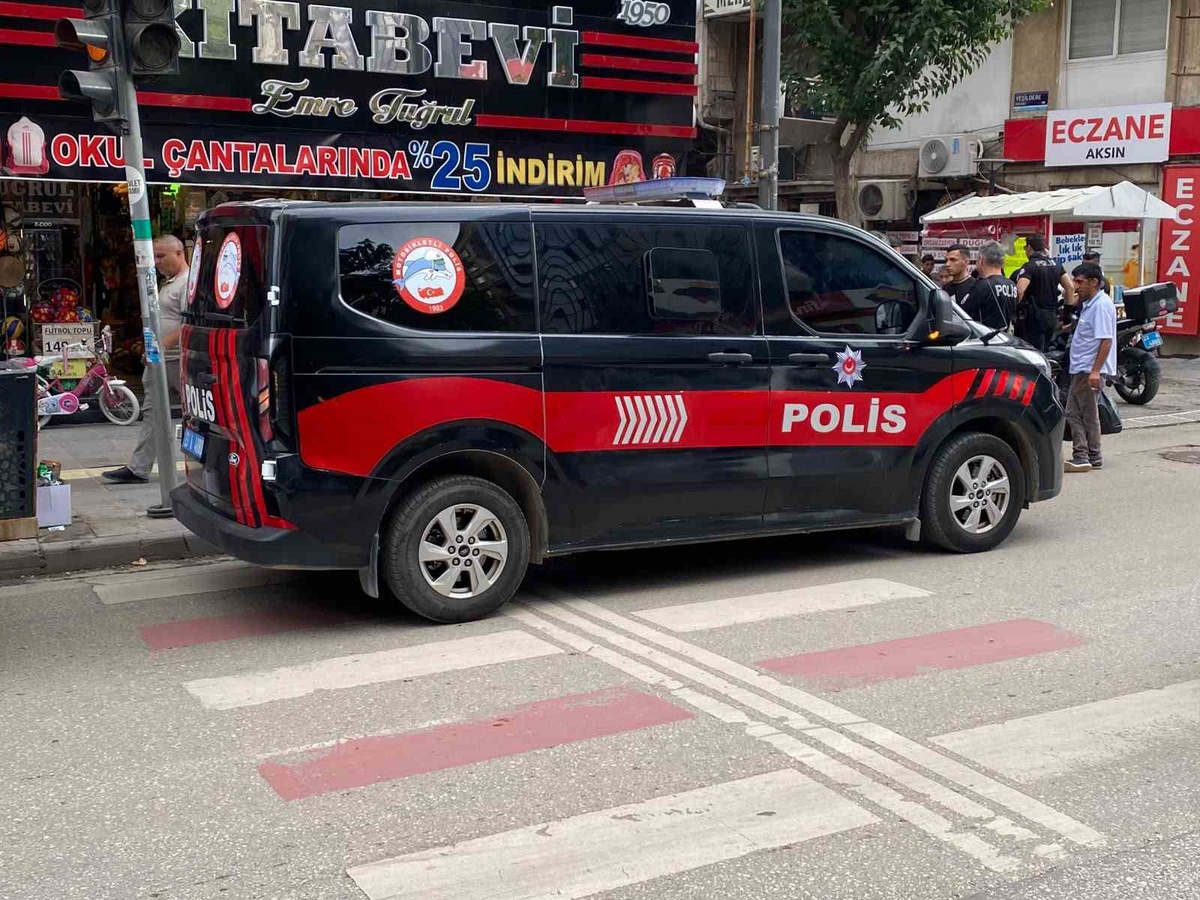 Elazığ'da bıçaklı kavgada yaralanan 2 kişi hastanede tedavi altına alındı