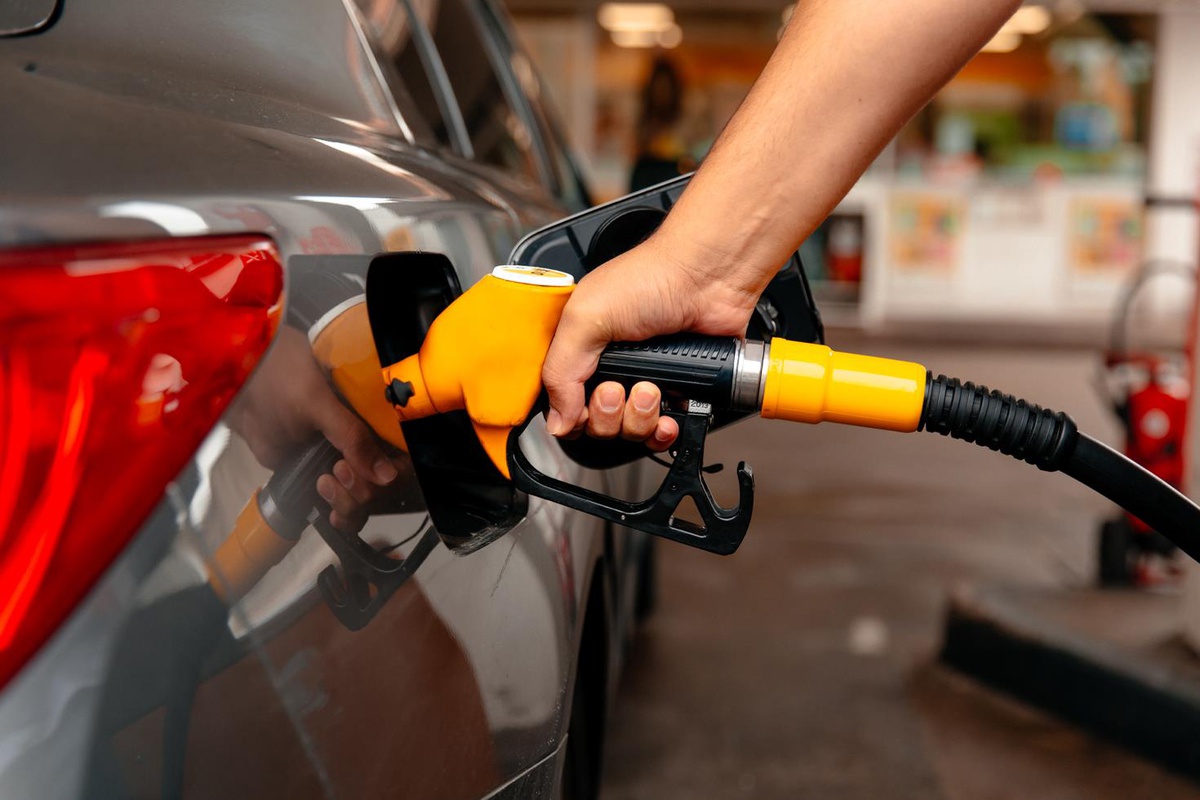 Eşel mobil 1 Ekim’de sona eriyor! Benzinde 12 lira 48 kuruşa kadar artış gündemde