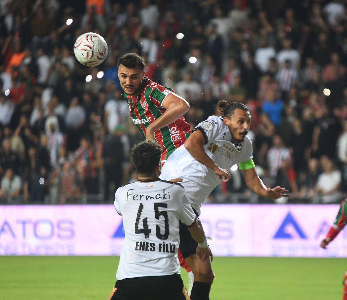 Gaziemirspor, Karşıyaka'yı deplasmanda 84'te Mustafa Çalışkan'ın golüyle 1-0 devirdi