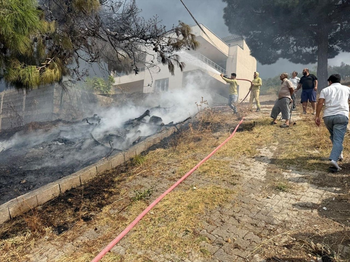 Hatay Belen'de otluk alanda çıkan yangın ekiplerin müdahalesiyle büyümeden söndürüldü