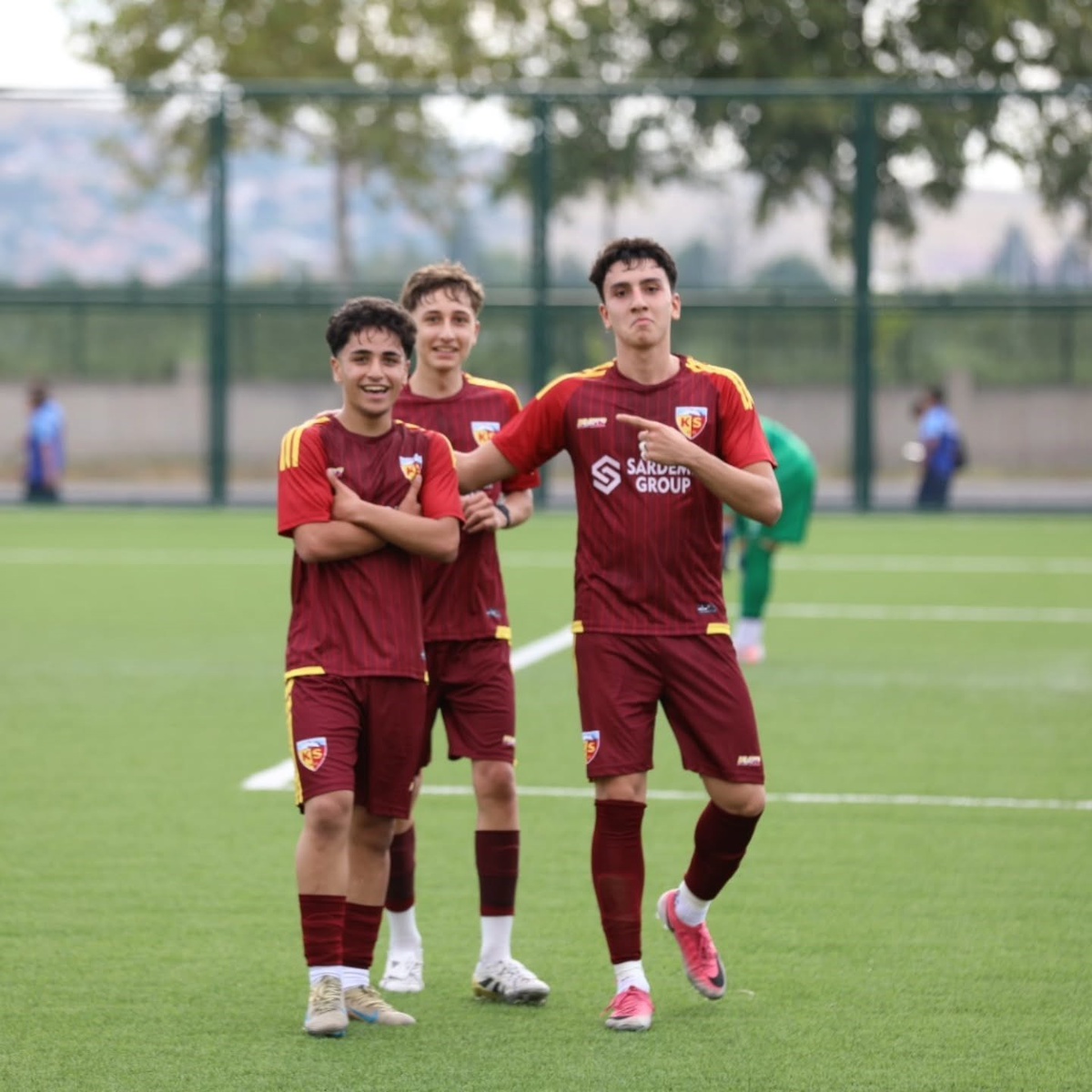 Kayserispor U17, Kahramanmaraş İstiklalspor'u 10-0 yendi; Arda Efe Ülgür 2 gol attı