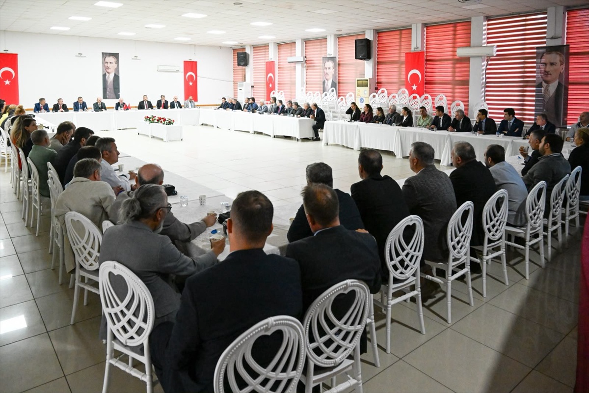 Kırklareli'nde okul müdürleri 7 bakanlığın protokolüyle güvenlik tedbirlerini görüştü