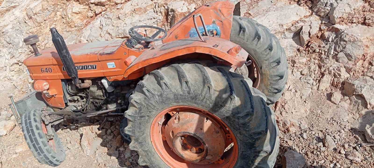 Mersin Mut'ta iki traktör çarpıştı, yaralı sürücü hastanede öldü, can kaybı 2 oldu