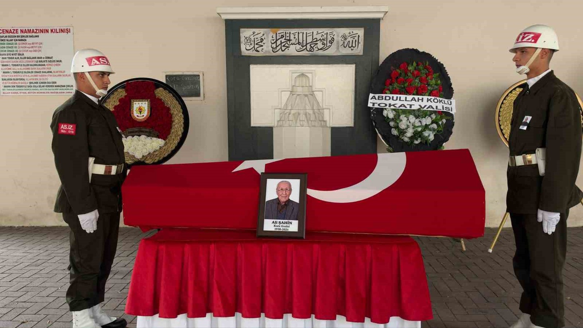Tokat Zile'de Kore Gazisi Ali Şahin, tedavi gördüğü hastanede hayatını kaybetti