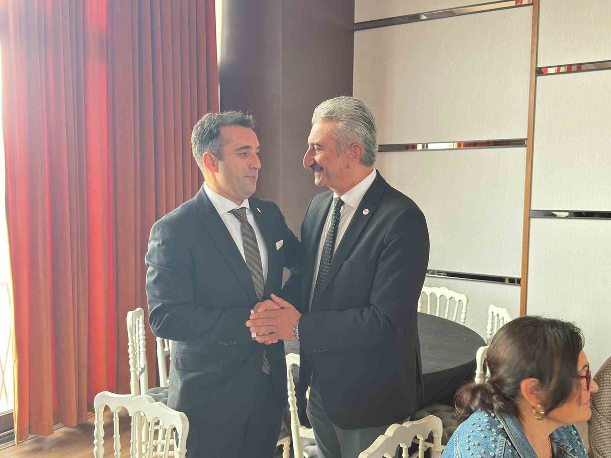 YENİ Parti Nilüfer İlçe Başkanlığı seçimini Ahmet Eren Memiç 812 oyla önde tamamladı