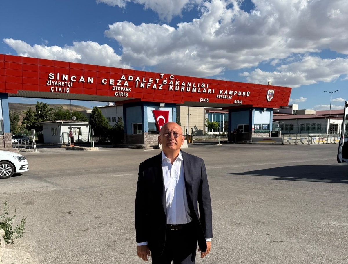YENİ Partili Çakırözer, Tekerek'in 40 kişilik koğuşta yerde yatırıldığını belirtti