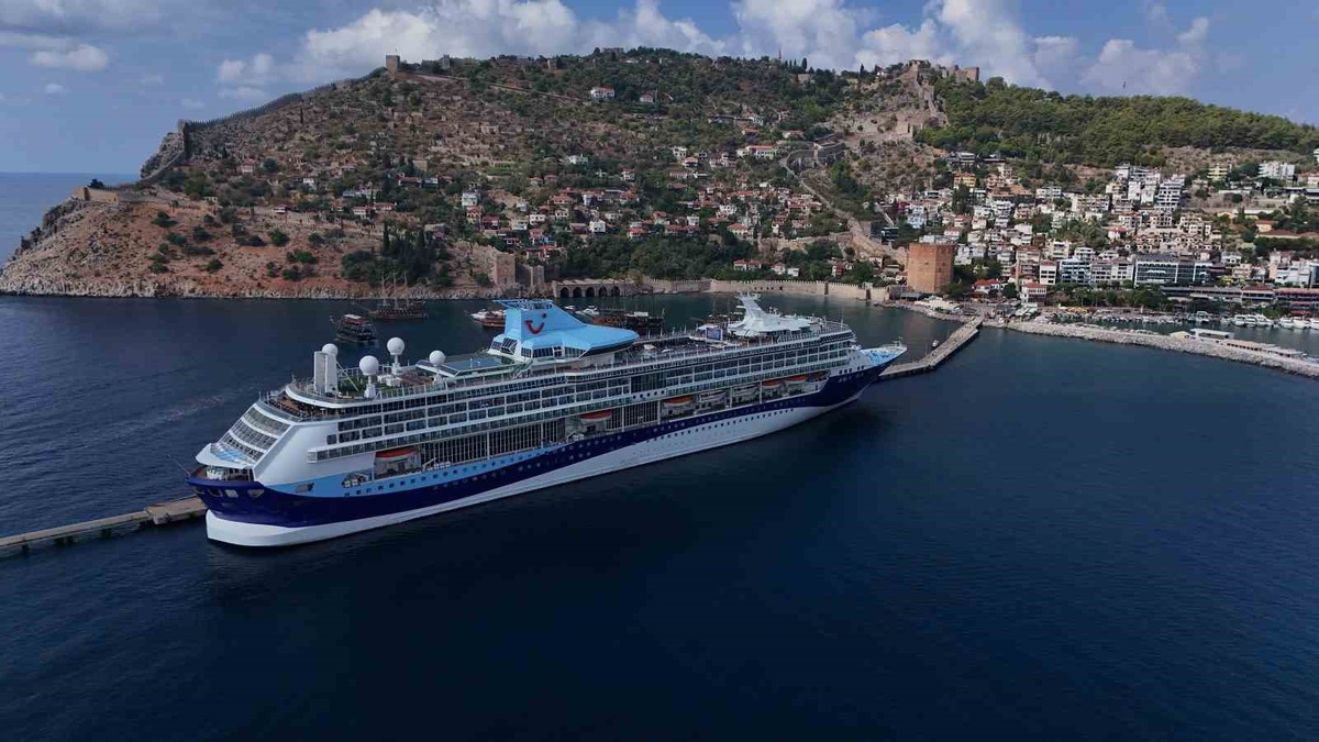 Alanya'da kruvaziyer turisti 2026'nın ilk 9 ayında 10 bin 476'ya geriledi