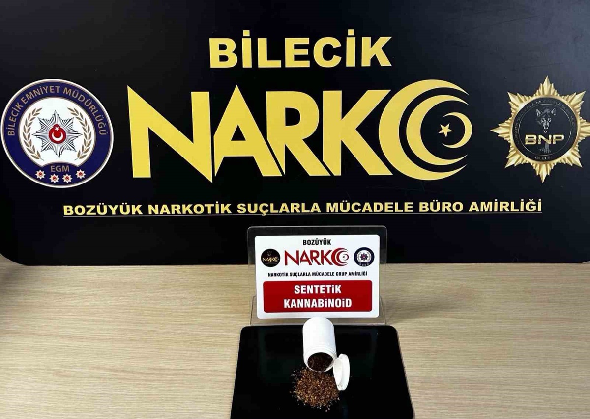 Bilecik'te uyuşturucu operasyonunda bonzai ele geçirildi, 2 şüpheli yakalandı