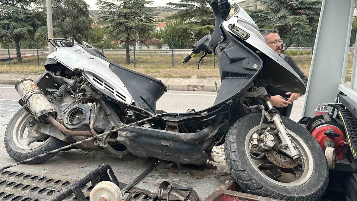 Burdur'da polis, şase ve motor numarası kazınmış plakasız motosikleti durdurdu