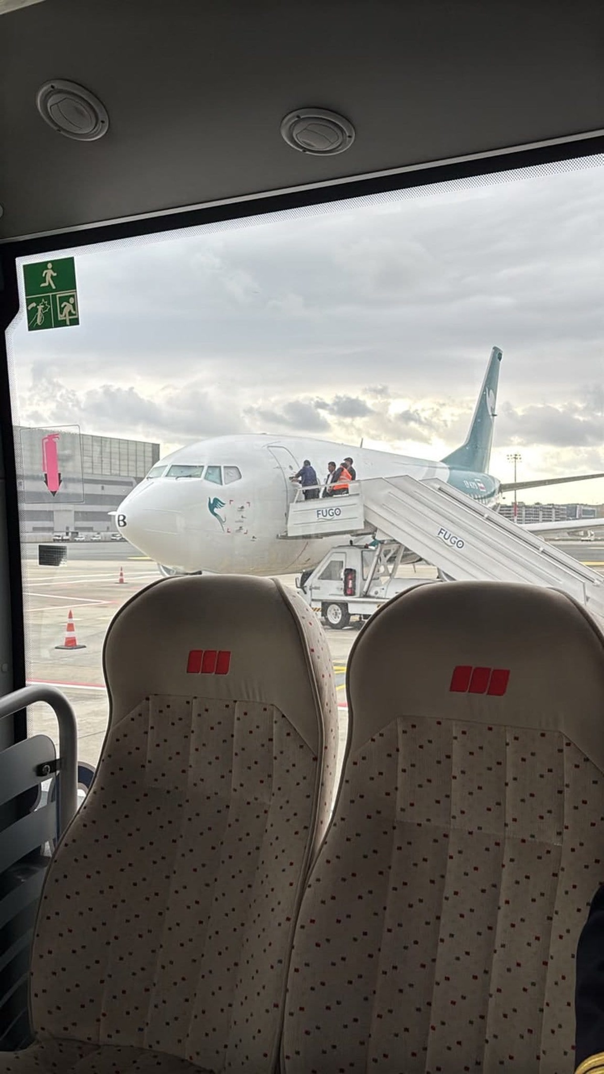 Caspian Airlines'a ait uçak 3 milyon avro borçla İstanbul Havalimanı'nda haczedildi