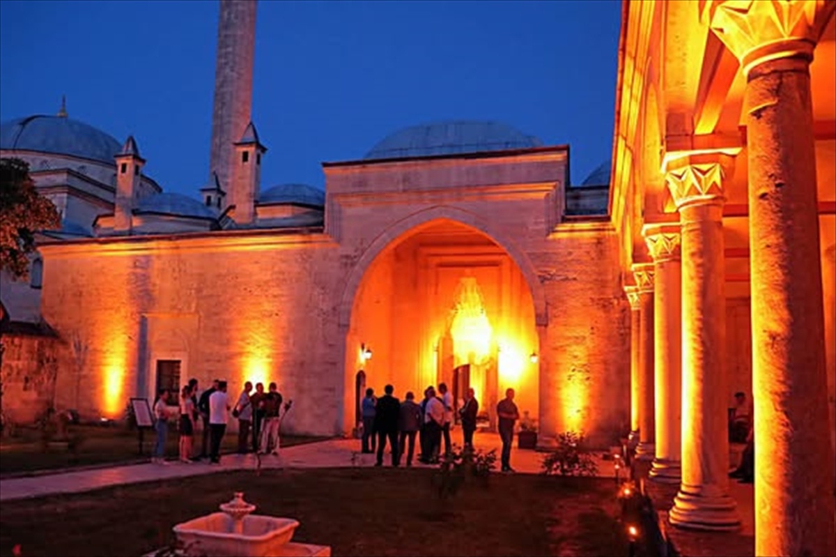Edirne'de Sağlık Müzesi'nde gece müzeciliği sona erdi, 4 bin 627 kişi gezdi