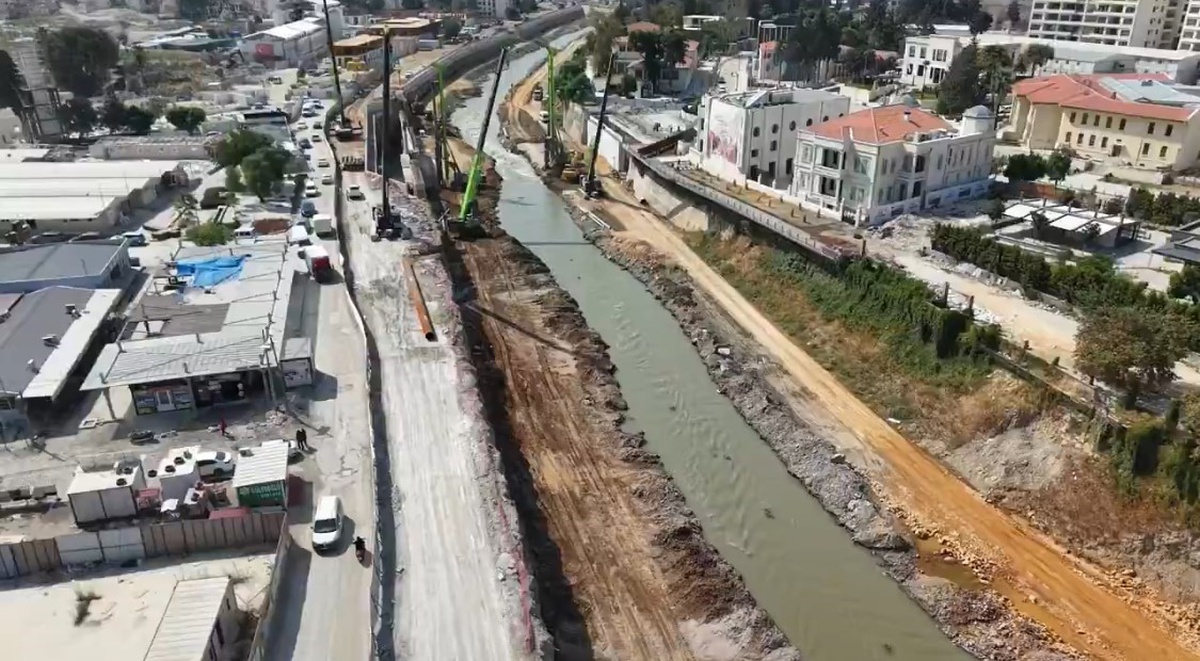 Hatay Valisi Masatlı, Asi Nehri Islahı kapsamında Ata Köprüsü çalışmalarını inceledi