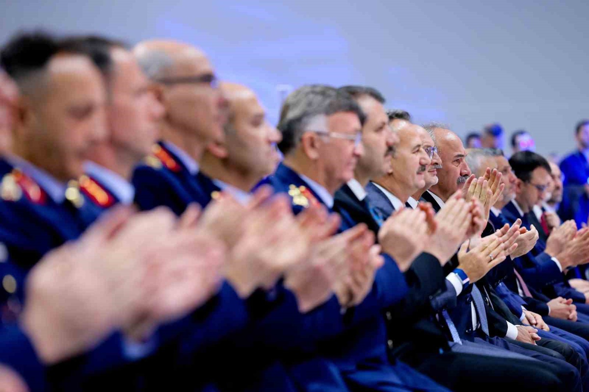 HÜRKUŞ-II'nin ilk 2 uçağı Hava Kuvvetleri'ne törenle teslim edildi