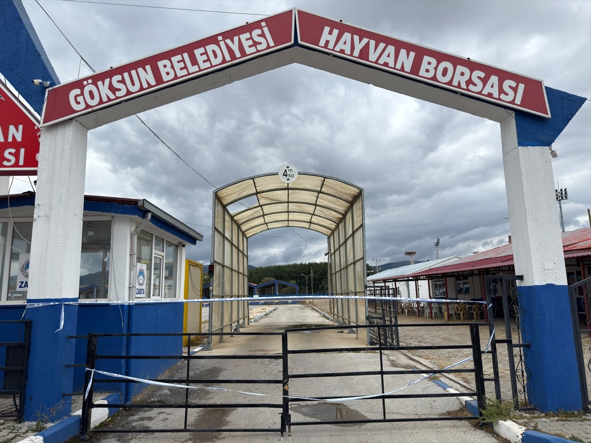Kahramanmaraş Göksun'da Göksun Belediyesi Hayvan Borsası şap nedeniyle kapatıldı
