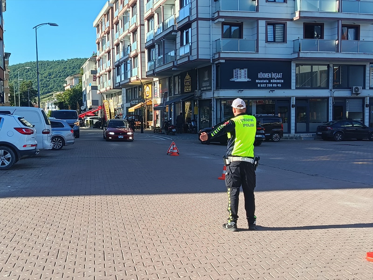 Kastamonu Cide'de NARVAS ve asayiş denetiminde 690 kişinin GBT sorgusu yapıldı
