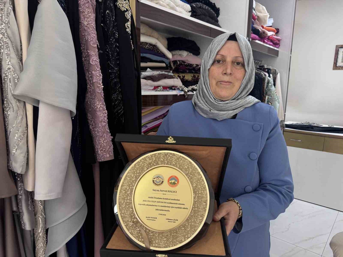 Kayseri'de ilk Ahi Bacı seçilen Servet Halıcı, dürüstlüğün önceliğini vurguladı