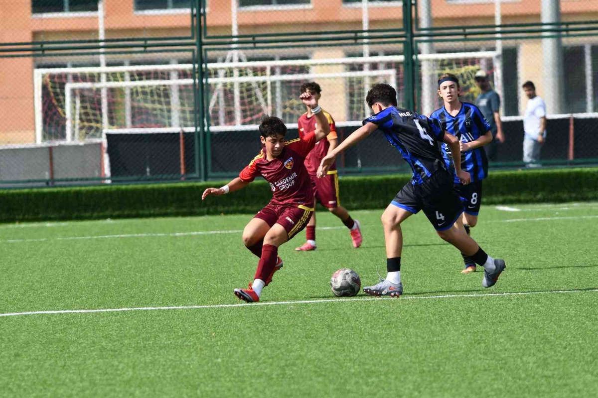 Kayserispor U15, Mersin Terspor'u 6-1 mağlup ederek ilk galibiyetini aldı