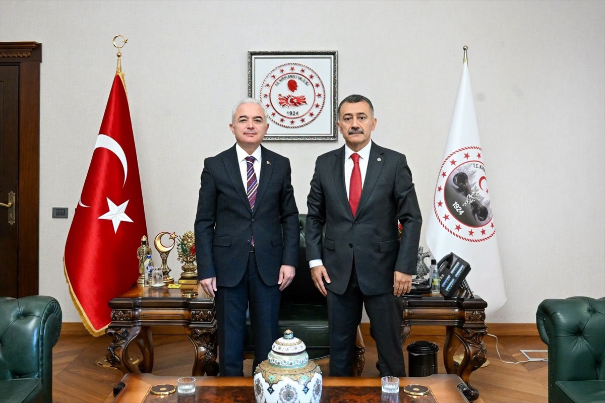 Kırklareli Valisi Turan, İl Emniyet Müdürü Çakır'a görevinde başarı diledi