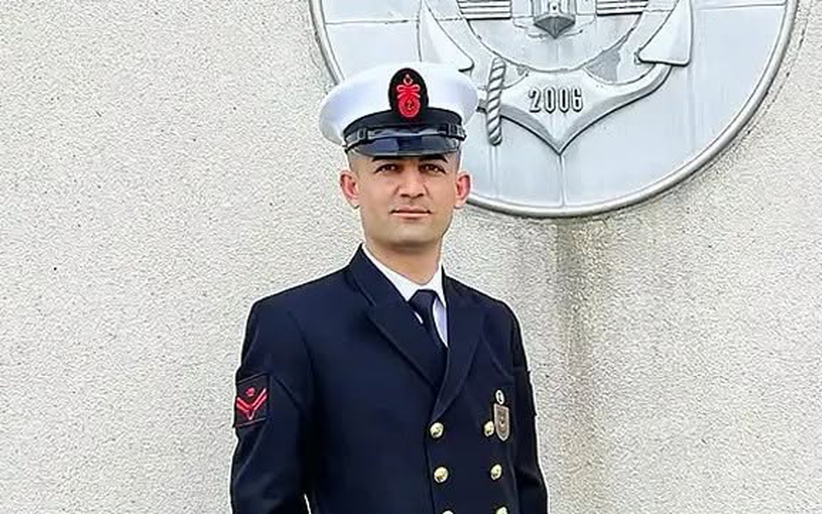 Konya Emirgazi'de düğünde kurşunla ölen Uzman Çavuş Serkan Deveci toprağa verildi