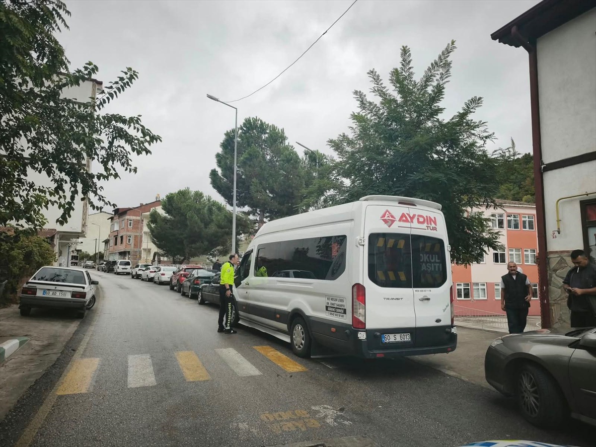 Niksar Kaymakamlığı okul çevrelerinde denetim yaptı, 24 servis kontrol edildi