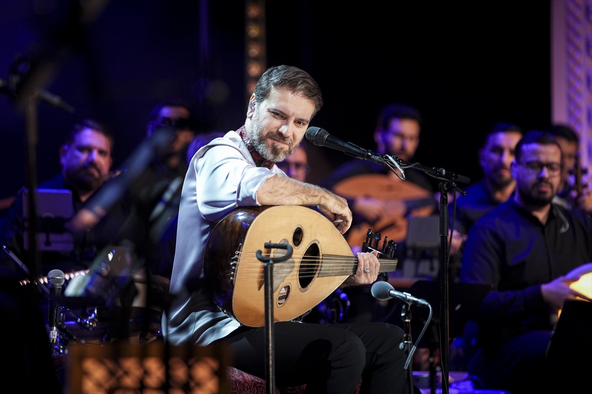 Sami Yusuf İstanbul'da konser verdi, eserini Filistin soykırımı kurbanlarına ithaf etti