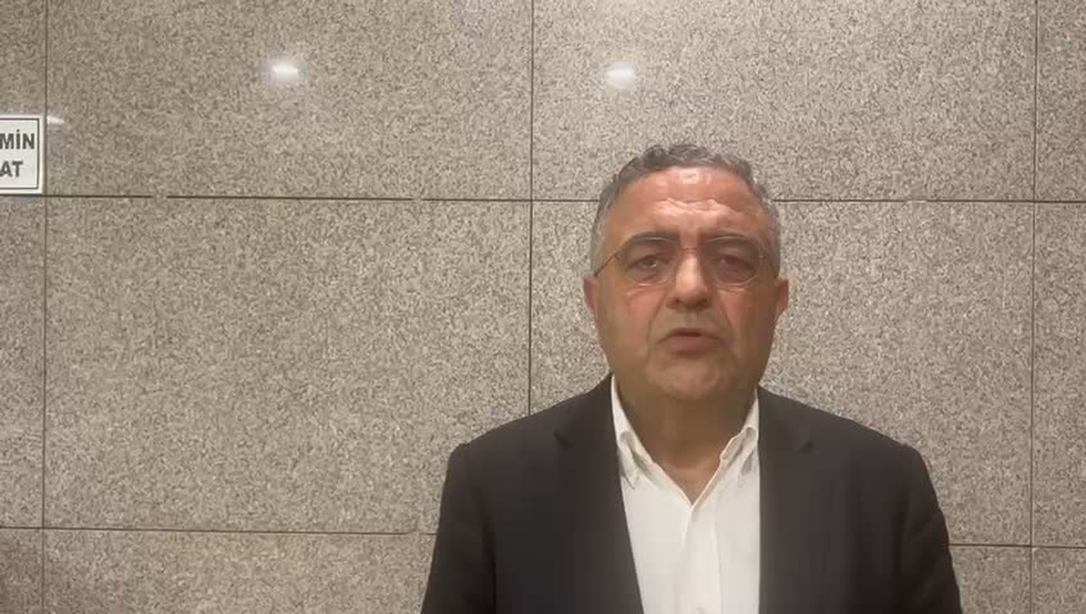 Sezgin Tanrıkulu, Göktaş'a verilen cezaların sanatçılara gözdağı olduğunu söyledi
