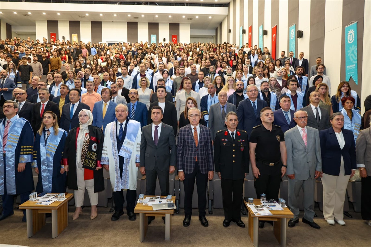 Tunceli Valisi Aygöl, Munzur Üniversitesi açılışında Terörsüz Türkiye'ye dikkat çekti