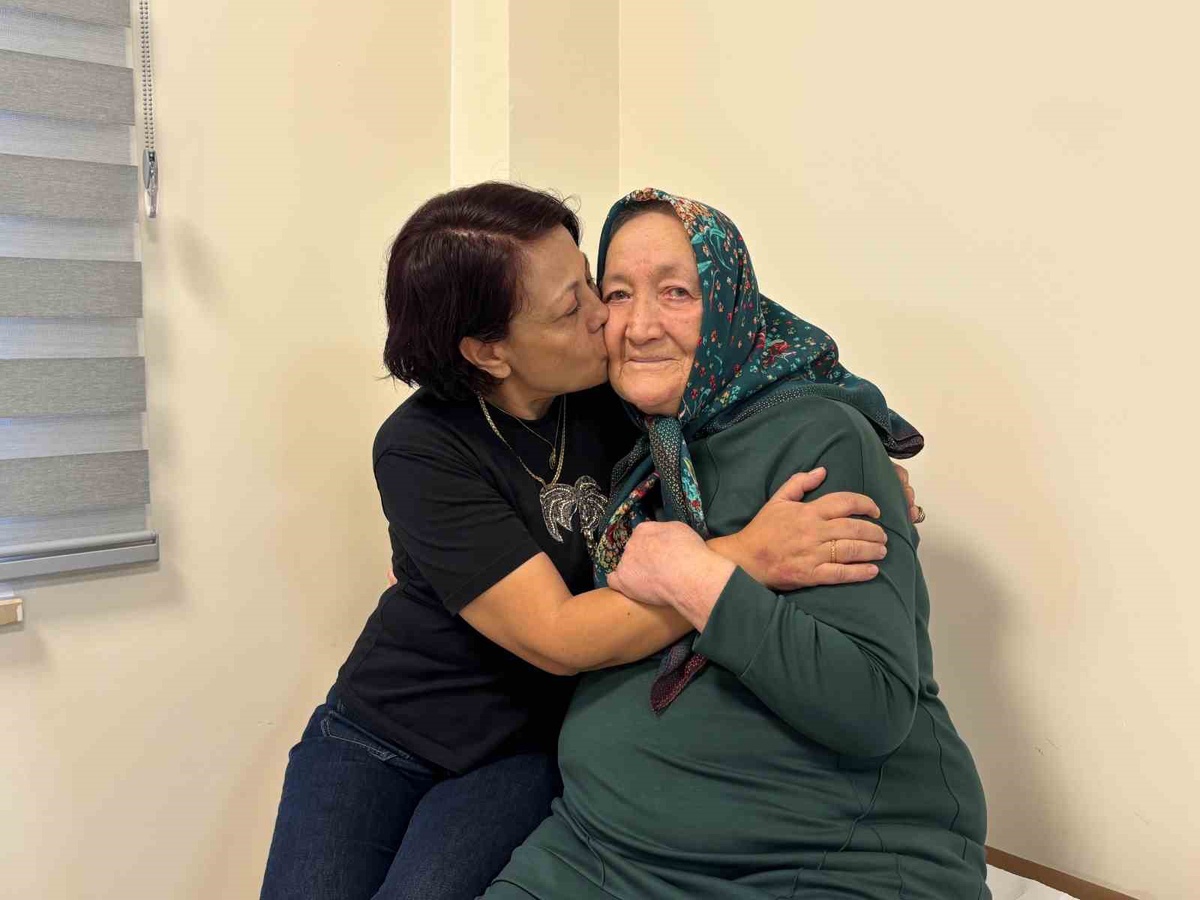 75 yaşındaki hastada göğüs ağrısı ve halsizliğin nedeni kalp yetmezliği çıktı