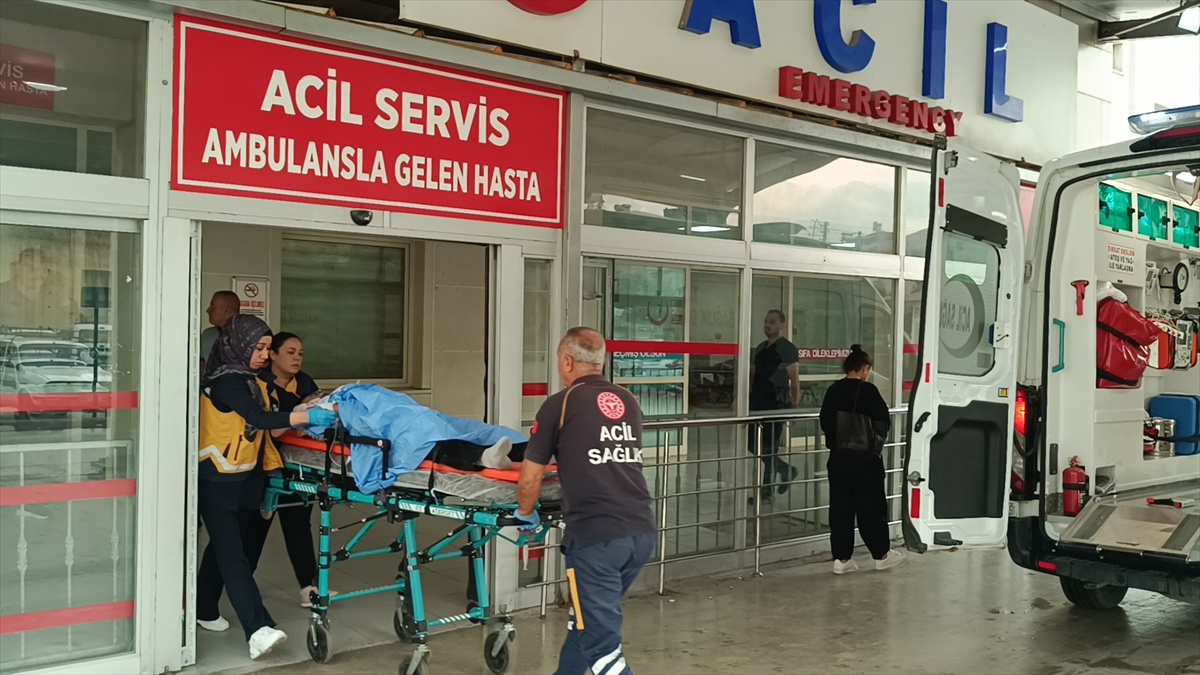 Adana Kozan'da 17 yaşındaki motosiklet sürücüsü hastanede yaşamını yitirdi