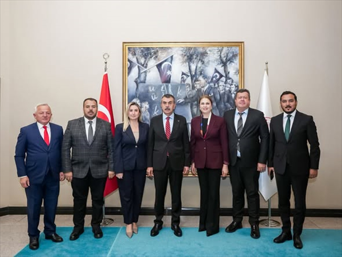 AK Parti Edirne heyeti, Bakan Tekin'e eğitim taleplerini iletti