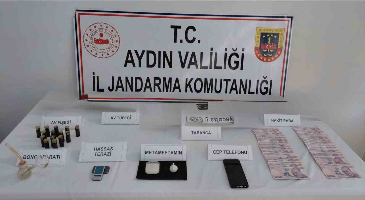 Aydın Kuşadası'nda jandarmanın uyuşturucu baskınında 1 kişi gözaltına alındı
