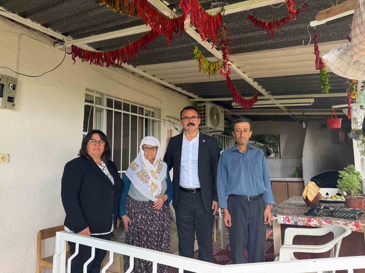 Aydın Sultanhisar'da Kaymakam Ateş hane ziyaretleriyle ailelerin taleplerini dinliyor