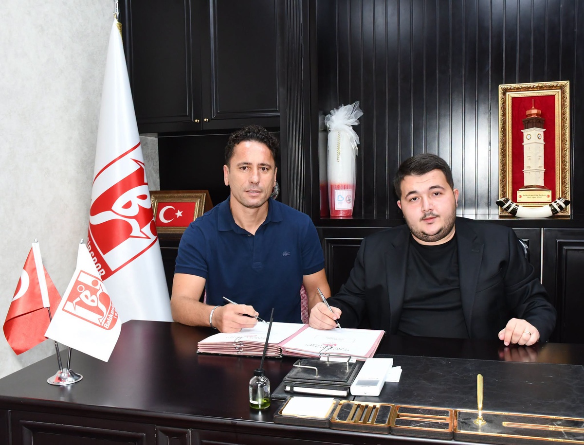 Balıkesirspor, Cem Kavçak ile sezon sonuna kadar sözleşme imzaladı