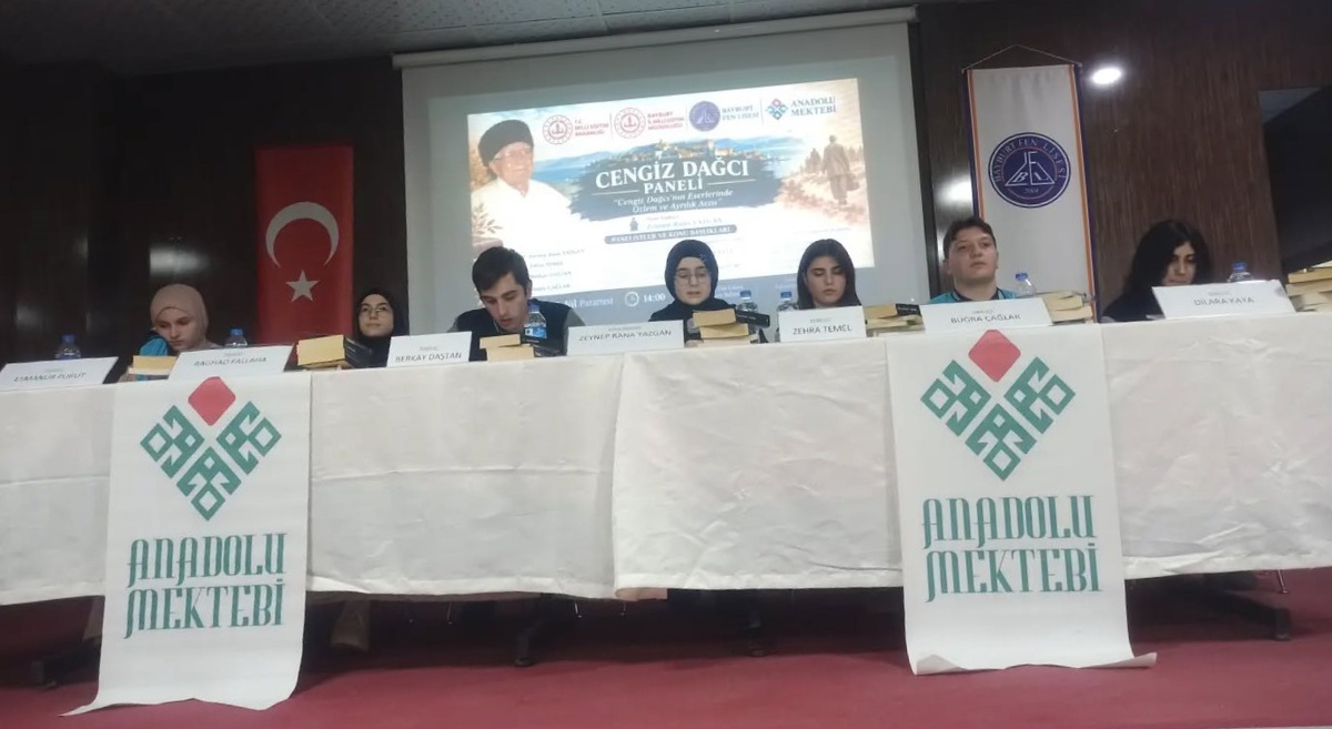 Bayburt Fen Lisesi’nde Kırım Tatarı yazar Cengiz Dağcı’nın eserleri panelde anlatıldı