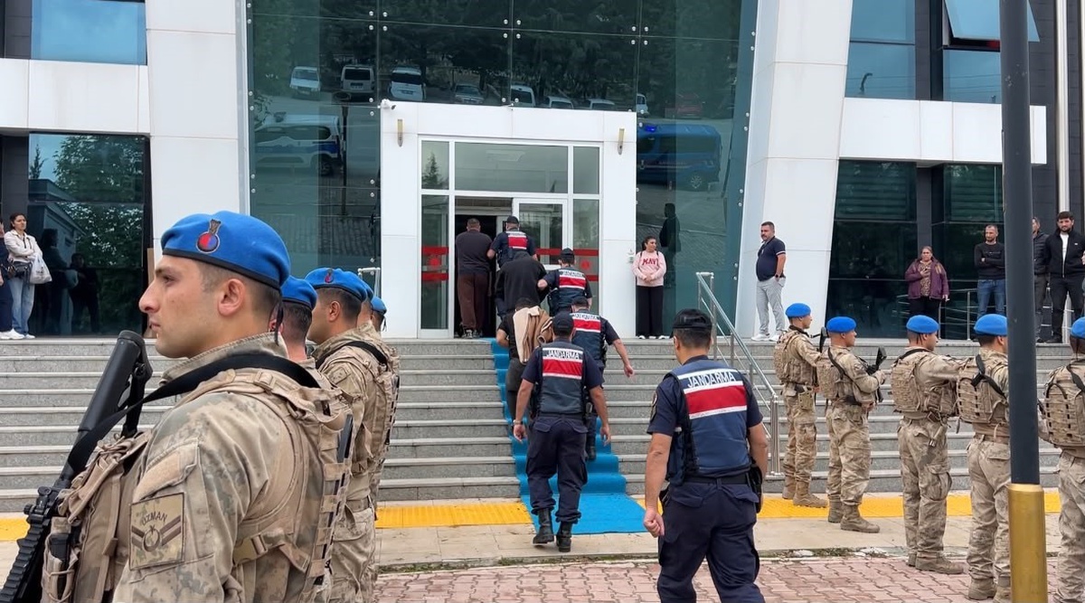 Burdur'da yasa dışı bahis operasyonunda 566 milyon TL hacim tespit edildi, 9 tutuklandı