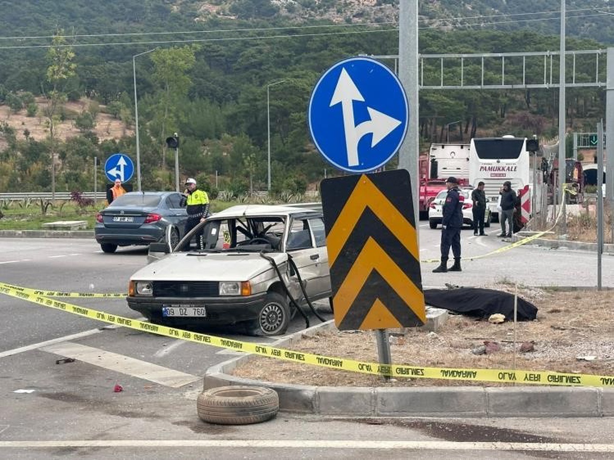 Çanakkale Ayvacık'ta otobüsle çarpışan otomobildeki 2 kişi hayatını kaybetti