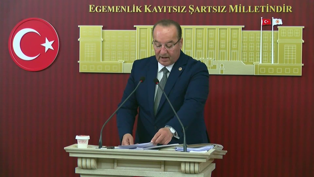CHP'li Akay, fon skandalı nedeniyle Batuhan Mumcu'yu BTK üyeliğinden istifaya çağırdı