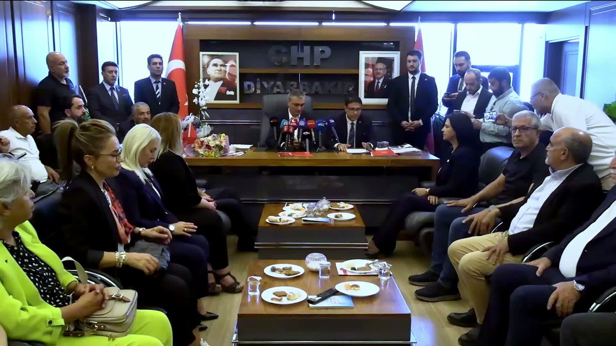 CHP Sözcüsü Sarı Diyarbakır'da Terörsüz Türkiye sürecinde CHP'siz çözüm olmaz dedi