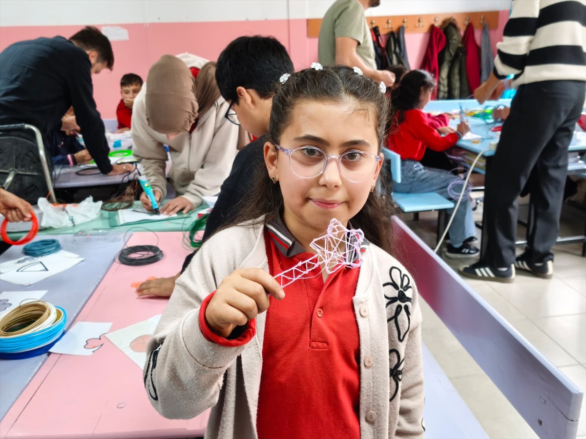 Çorum Alaca'da TÜBİTAK destekli bilim etkinliği ortaokul öğrencileri için başladı