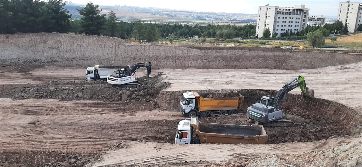 Dicle Üniversitesi'nin 600 yataklı hastane projesinde zemin etüdü tamamlandı