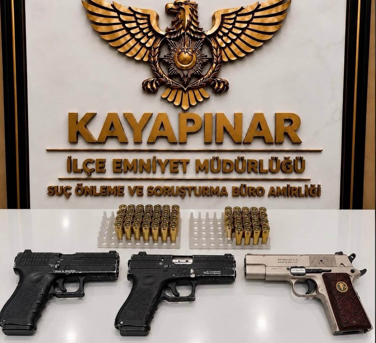 Diyarbakır Kayapınar'da silah ve dolandırıcılık operasyonunda 6 kişi gözaltına alındı