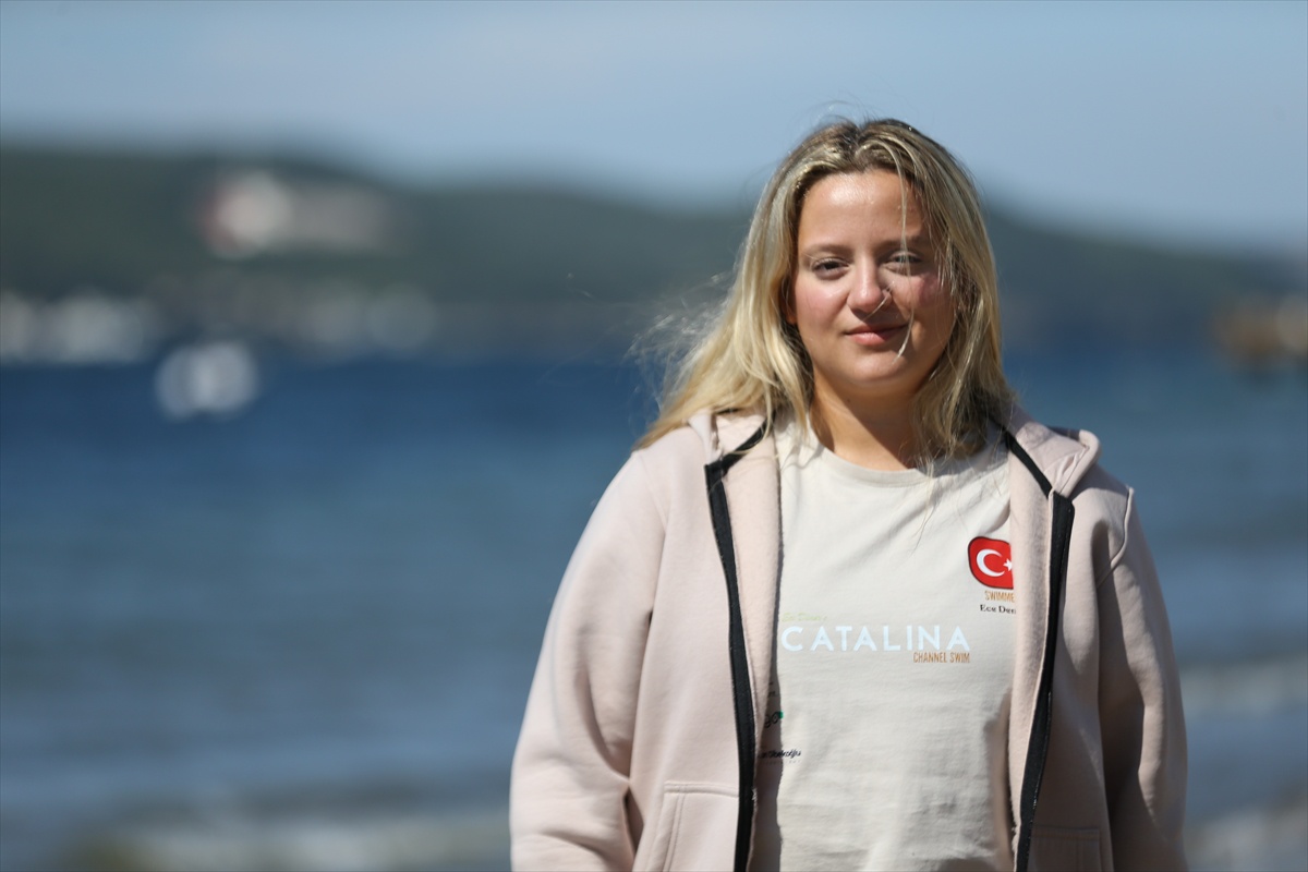 Ece Demir, Catalina Kanalı'nı 16 saat 43 dakikada geçerek en genç Türk sporcu oldu