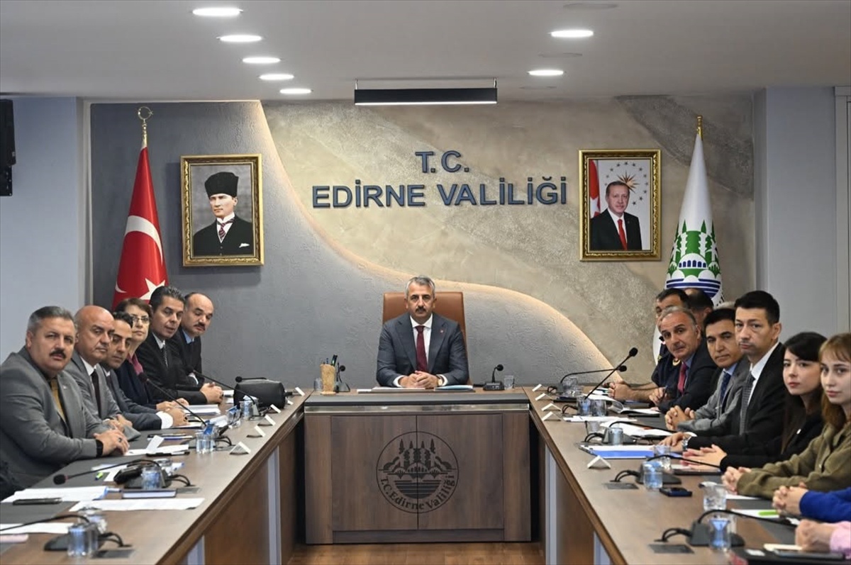 Edirne'de Bağımlılıkla Mücadele Kurulu, Vali Yunus Sezer başkanlığında toplandı