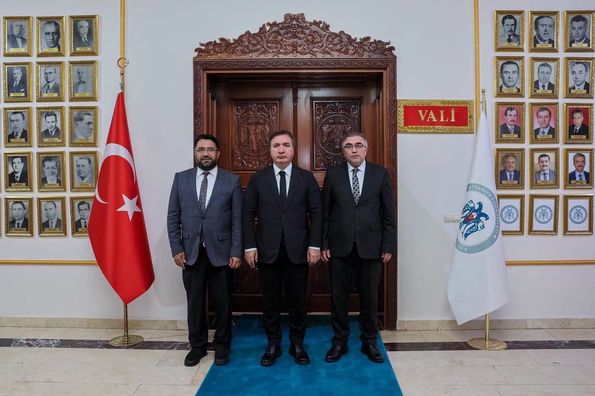 Erzincan Valisi Aydoğdu, Diyarbakır ve Erzincan'a atanan müftüleri kabul etti
