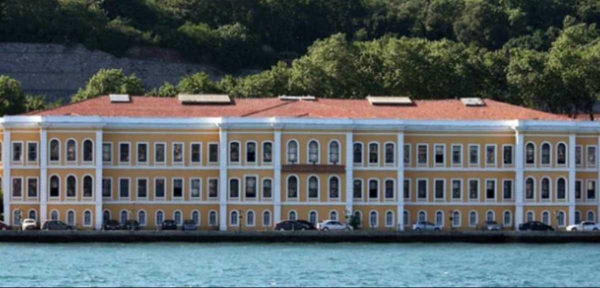 Galatasaray Üniversitesi özel mi, devlet mi?